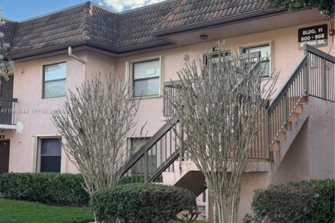 Снять в аренду кондоминиум в Пемброк-Пайнс, Флорида 2 спальни, 74.88м2, № 2004995 - фото 6