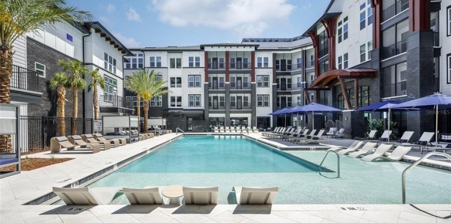 Apartment in Land O' Lakes, Florida 2 bedrooms, 118.64 sq.m. № 1900219