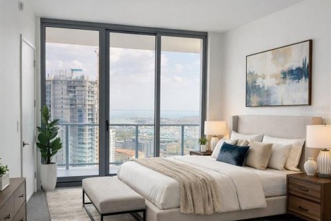Condo in Saint Petersburg, Florida, 3 bedrooms № 2223804 - photo 18