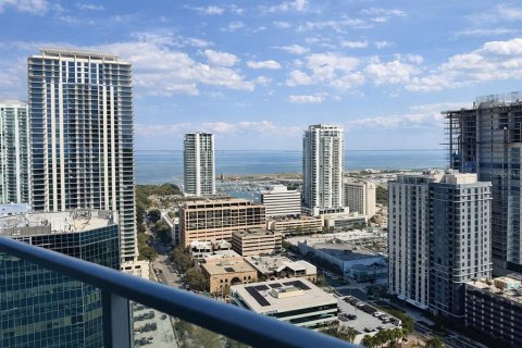 Condo in Saint Petersburg, Florida, 3 bedrooms № 2223804 - photo 27