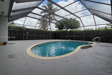 Villa ou maison à louer à Hollywood, Floride: 4 chambres, 228.91 m2 № 2010921 - photo 4