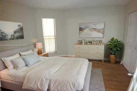 Condominio en venta en Tamarac, Florida, 2 dormitorios, 89 m2 № 2089667 - foto 11