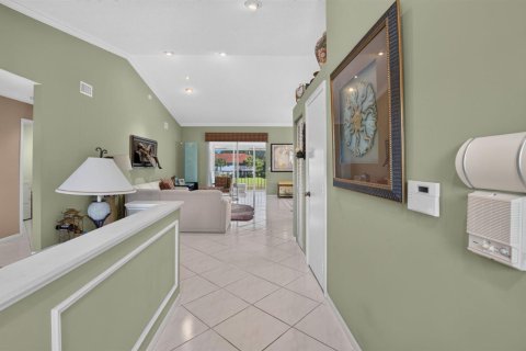 Copropriété à vendre à Boynton Beach, Floride: 2 chambres, 169.27 m2 № 2432306 - photo 4