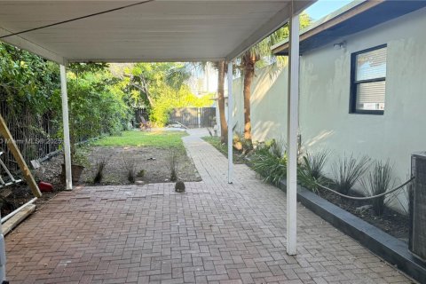 Купить виллу или дом в Майами, Флорида 3 спальни, 157.93м2, № 1932174 - фото 30