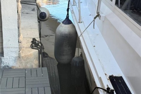 Купить виллу или дом в Майами, Флорида 3 спальни, 157.93м2, № 1932174 - фото 17