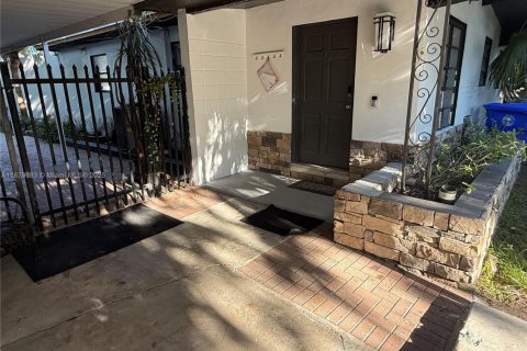 Купить виллу или дом в Майами, Флорида 3 спальни, 157.93м2, № 1932174 - фото 3