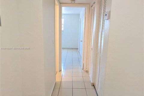 Купить кондоминиум в Хайалиа, Флорида 1 спальня, 55.37м2, № 2090327 - фото 4