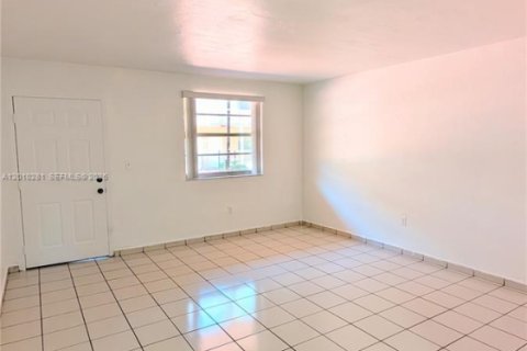 Купить кондоминиум в Хайалиа, Флорида 1 спальня, 55.37м2, № 2090327 - фото 2