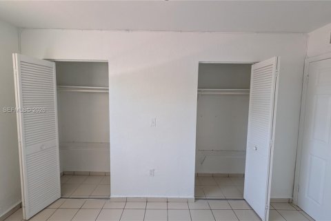 Купить кондоминиум в Хайалиа, Флорида 1 спальня, 55.37м2, № 2090327 - фото 8