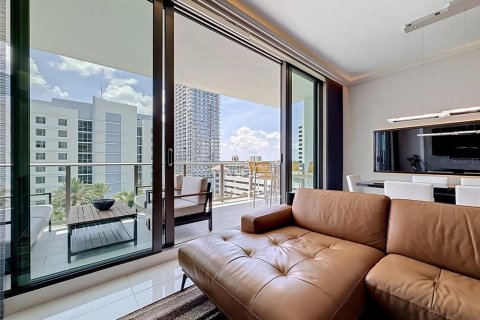 Condo in Saint Petersburg, Florida, 2 bedrooms № 2098265 - photo 14