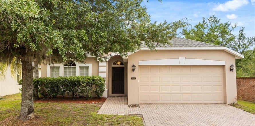 House in Orlando, Florida 4 bedrooms, 173.26 sq.m. № 2201667