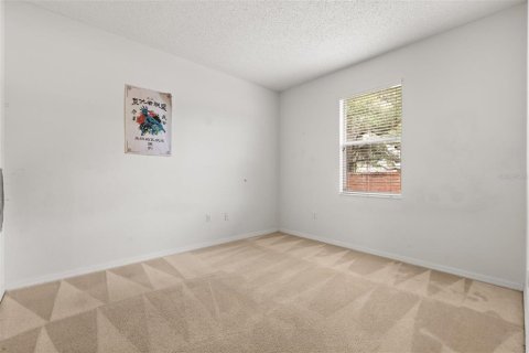 House in Orlando, Florida 4 bedrooms, 173.26 sq.m. № 2201667 - photo 28