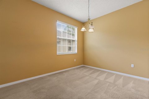 House in Orlando, Florida 4 bedrooms, 173.26 sq.m. № 2201667 - photo 13