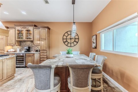 Casa en venta en New Port Richey, Florida, 4 dormitorios, 352.19 m2 № 1785208 - foto 15