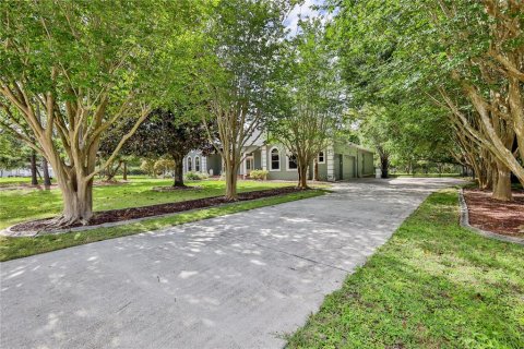 Casa en venta en New Port Richey, Florida, 4 dormitorios, 352.19 m2 № 1785208 - foto 3