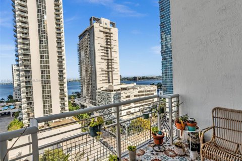 Condominio en alquiler en Miami, Florida, 1 dormitorio, 62.99 m2 № 1967365 - foto 26