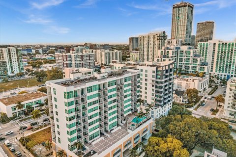 Condominio en alquiler en Miami, Florida, 1 dormitorio, 62.99 m2 № 1967365 - foto 5