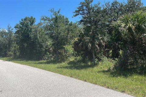 Terreno en venta en Port Charlotte, Florida № 2224145 - foto 2