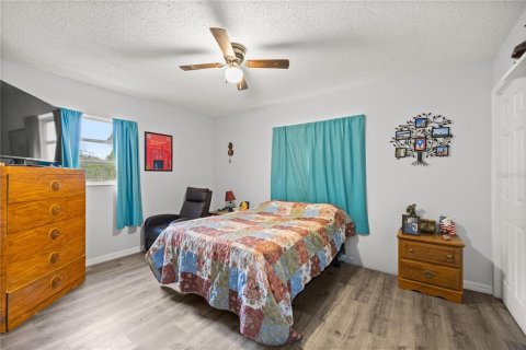 House in Ocala, Florida 3 bedrooms, 171.68 sq.m. № 1616313 - photo 12