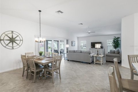 Casa en alquiler en The Villages, Florida, 3 dormitorios, 191.38 m2 № 1835207 - foto 9