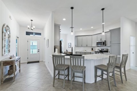 Casa en alquiler en The Villages, Florida, 3 dormitorios, 191.38 m2 № 1835207 - foto 3