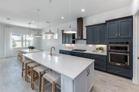 House in BEACHWALK BY MANASOTA KEY in Englewood, Florida 3 bedrooms, 233.46 sq.m. № 2393637 - photo 14