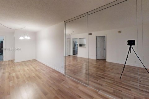 Condominio en venta en Plantation, Florida, 2 dormitorios, 93.83 m2 № 2062922 - foto 5