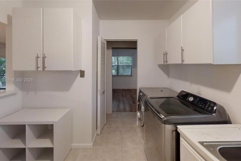 Condominio en venta en Plantation, Florida, 2 dormitorios, 93.83 m2 № 2062922 - foto 4