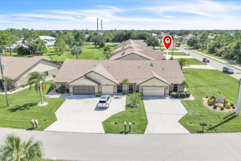 Villa ou maison à Punta Gorda, Floride 3 chambres, 129.88 m2 № 2353202