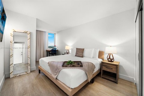 Condo in Miami Beach, Florida, 2 bedrooms  № 2022949 - photo 4