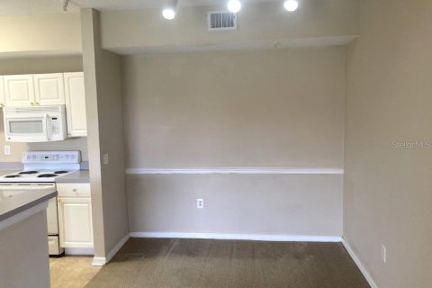 Condominio en alquiler en Orlando, Florida, 2 dormitorios, 94.57 m2 № 1773915 - foto 5