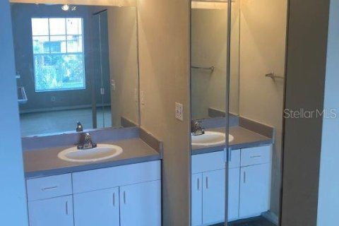 Condominio en alquiler en Orlando, Florida, 2 dormitorios, 94.57 m2 № 1773915 - foto 10
