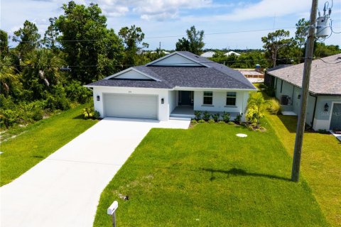 House in Rotonda, Florida 3 bedrooms, 162.76 sq.m. № 820161 - photo 27