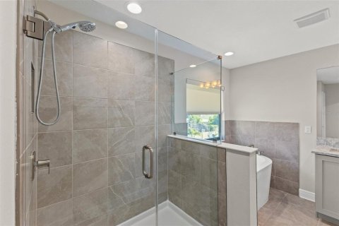 Casa en venta en Tampa, Florida, 4 dormitorios, 211.72 m2 № 1904049 - foto 26
