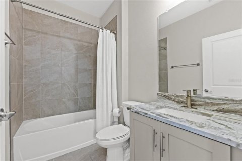 Casa en venta en Tampa, Florida, 4 dormitorios, 211.72 m2 № 1904049 - foto 21