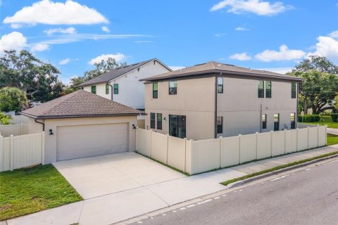 Casa en venta en Tampa, Florida, 4 dormitorios, 211.72 m2 № 1904049 - foto 6