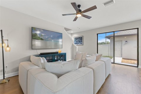 Casa en venta en Tampa, Florida, 4 dormitorios, 211.72 m2 № 1904049 - foto 17