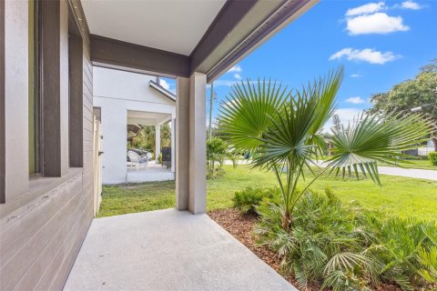 Casa en venta en Tampa, Florida, 4 dormitorios, 211.72 m2 № 1904049 - foto 5