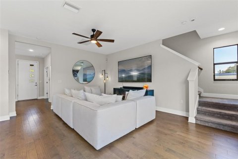 Casa en venta en Tampa, Florida, 4 dormitorios, 211.72 m2 № 1904049 - foto 14