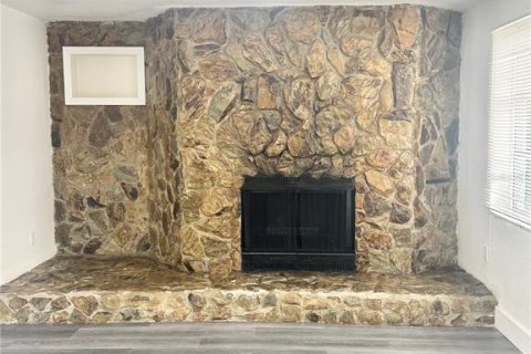 Casa en alquiler en New Port Richey, Florida, 4 dormitorios, 200.95 m2 № 1915817 - foto 16