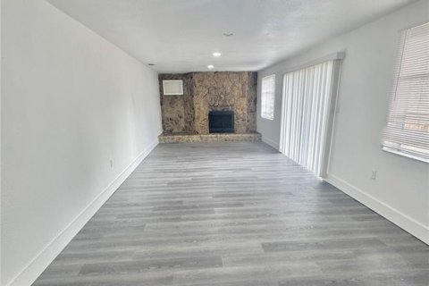 Casa en alquiler en New Port Richey, Florida, 4 dormitorios, 200.95 m2 № 1915817 - foto 15