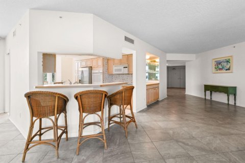 Condominio en venta en Jensen Beach, Florida, 3 dormitorios, 220.09 m2 № 2194621 - foto 11