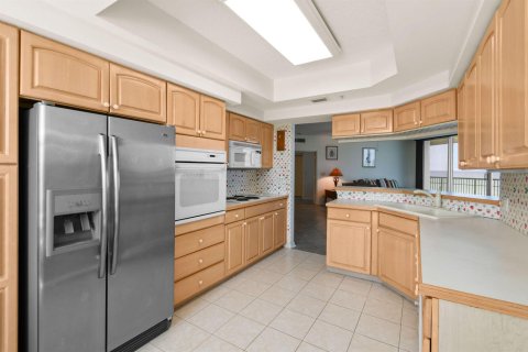 Condominio en venta en Jensen Beach, Florida, 3 dormitorios, 220.09 m2 № 2194621 - foto 16