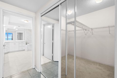 Condominio en venta en Jensen Beach, Florida, 3 dormitorios, 220.09 m2 № 2194621 - foto 25