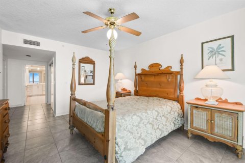 Condominio en venta en Jensen Beach, Florida, 3 dormitorios, 220.09 m2 № 2194621 - foto 24