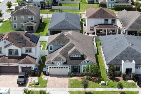 Casa en venta en Kissimmee, Florida, 4 dormitorios, 261.15 m2 № 2101892 - foto 2