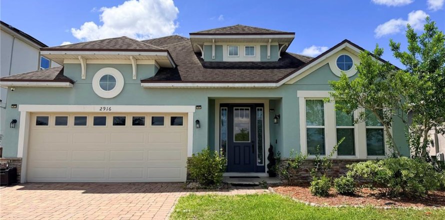 Casa en Kissimmee, Florida 4 dormitorios, 261.15 m2 № 2101892