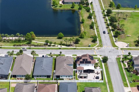 Casa en venta en Kissimmee, Florida, 4 dormitorios, 261.15 m2 № 2101892 - foto 4