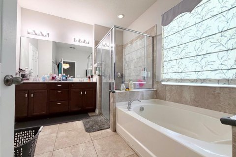 Casa en venta en Kissimmee, Florida, 4 dormitorios, 261.15 m2 № 2101892 - foto 21