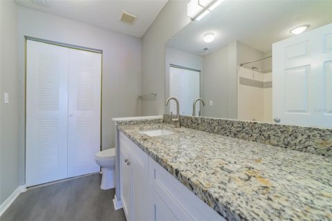 Townhouse in Tampa, Florida 3 bedrooms, 146.6 sq.m. № 1344544 - photo 12